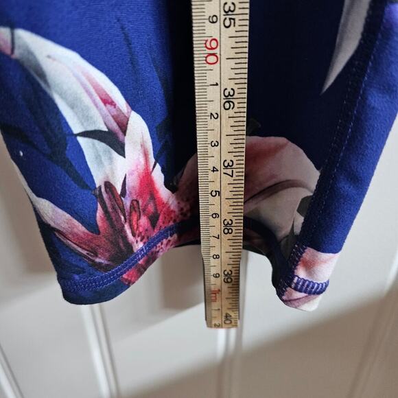 Fabletics PureLuxe Leggings Womens 3X Blue Floral High-Rise Athletic Gym Yoga - Picture 5 of 9